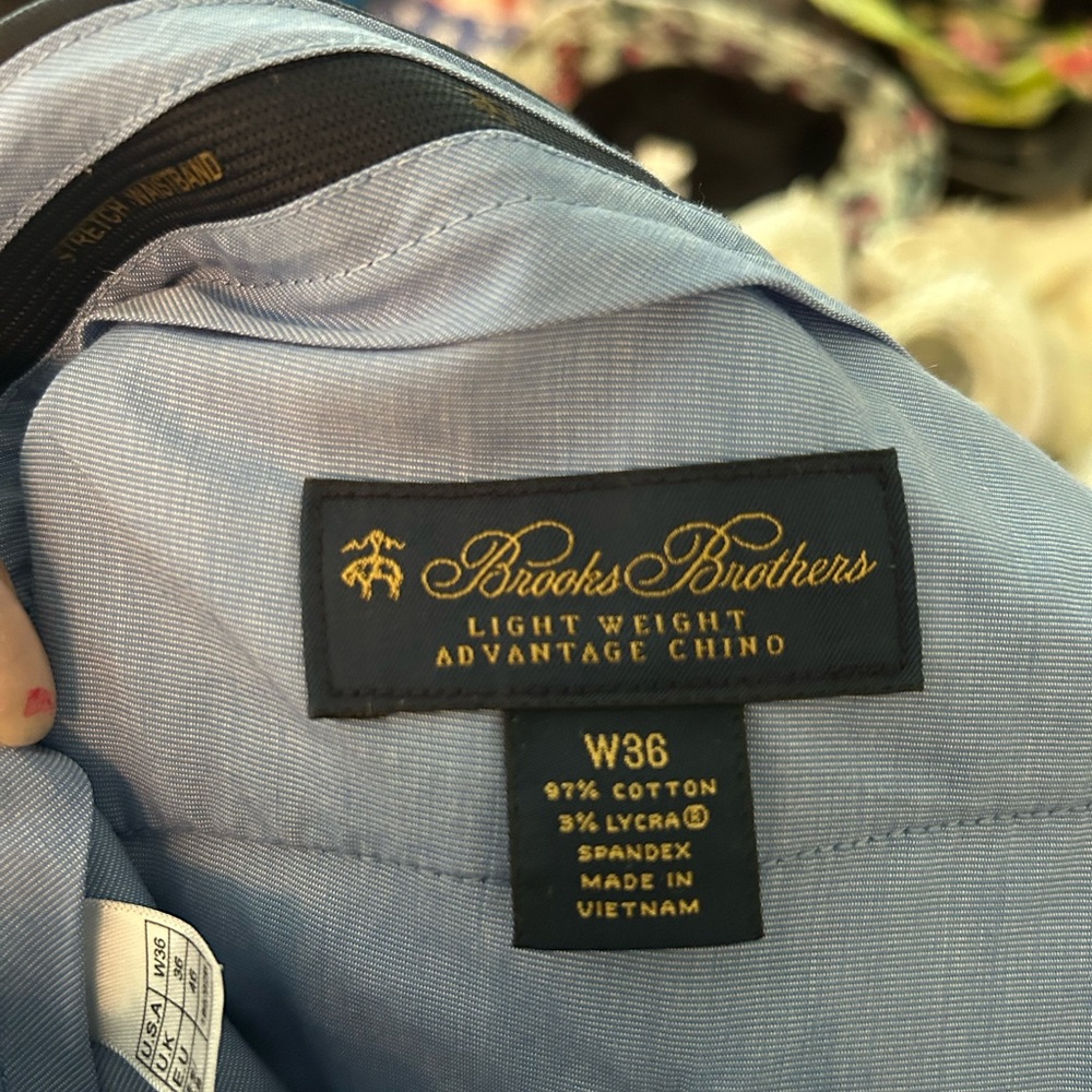 Brooks Brothers Navy Flat-Front Men's Shorts - Picture 3 of 5